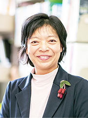 介護福祉学科　学科長・教授　丸山順子